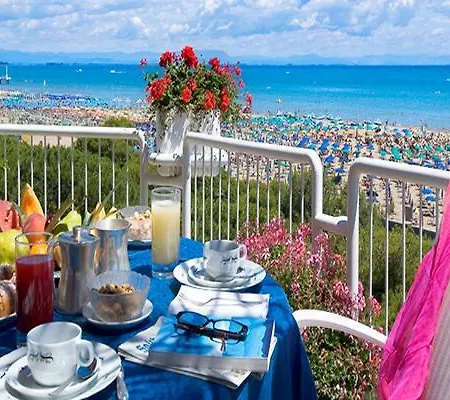 Playa Отель 3*